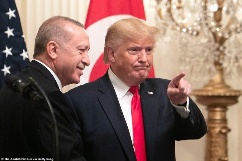 Vuçiç: SHBA dhe Turqia po armatosin Kosovën kundër Serbisë