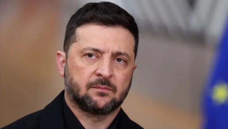 Bisedimet në Florida, media amerikane: U diskutua për kufijtë e rinj, SHBA presion ndaj Kievit që të lëshojë territor! Zelensky sot në Paris Bisedimet në Florida, media amerikane: U diskutua për kufijtë e rinj, SHBA presion ndaj Kievit që të lëshojë territor! Zelensky sot në Paris