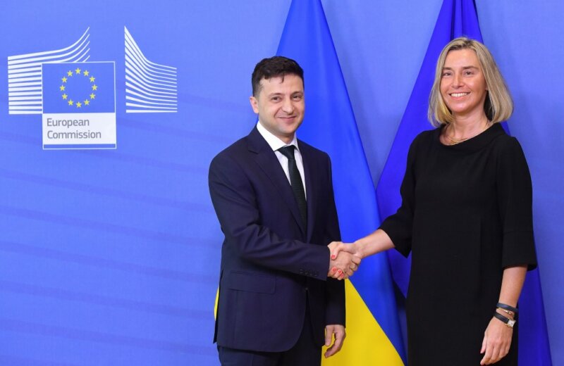 Rusia dhe Hungaria “sulm” BE pas arrestimit të Federica Mogherinit: Mbyll sytë para korrupsionit dhe u jep leksione të tjerëve Rusia dhe Hungaria “sulm” BE pas arrestimit të Federica Mogherinit: Mbyll sytë para korrupsionit dhe u jep leksione të tjerëve
