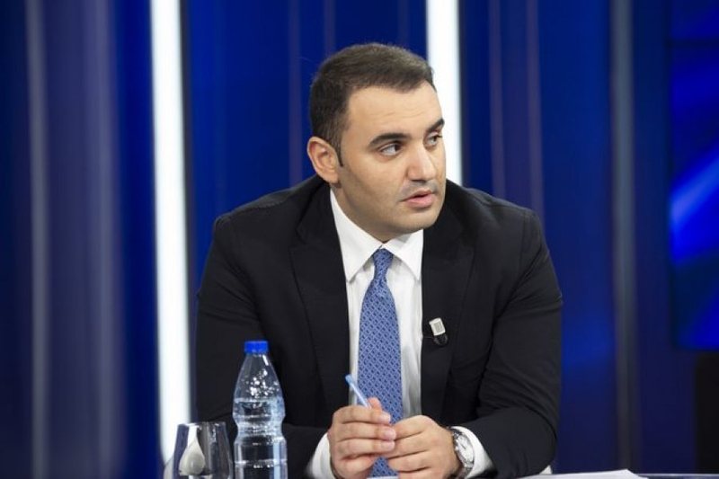 Belind Këlliçi nuk përmbahet: Mogherini tërheqtë këmbën pas për Marta Kos Belind Këlliçi nuk përmbahet: Mogherini tërheqtë këmbën pas për Marta Kos