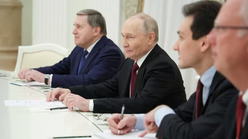 Zbardhen negociatat deri në orët e para të mëngjesit, Putini pranoi disa propozime amerikane për Ukrainën