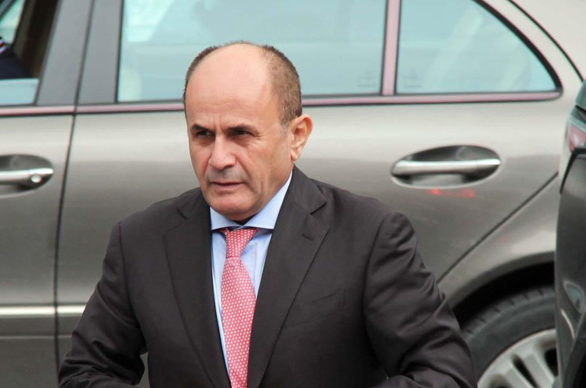 Ish deputeti i Berishës Astrit Veliaj fshehje pasurie e pastrim parash, mister burimi i 50 milionë euro asete, 32 apartamente, disa godina, troje, toka, pyje dhuratë dhe makina luksoze, disa indici…