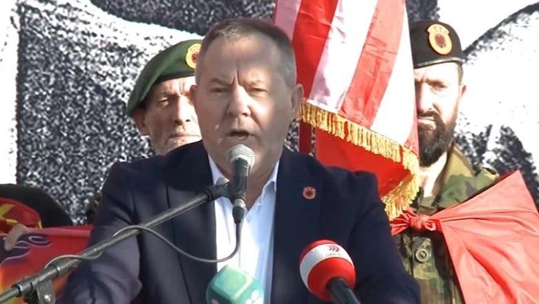 Protestë masive në Shkup për ish-krerët e UÇK, veteranët: Gjyq politik! Ali Ahmeti: Haga, akuza si të Beogradit dhe Moskës (Video)