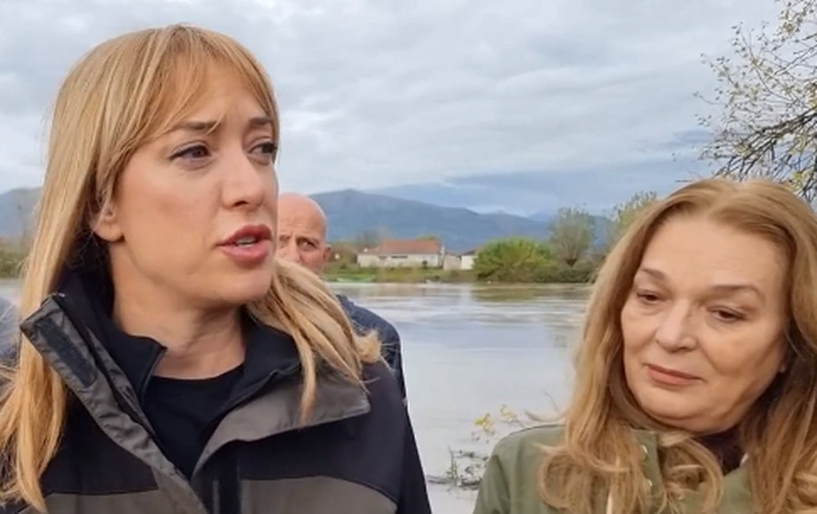 Afera tjetër e “Luleshtrydhes” kur ishte ministre: 28 milionë Euro për diga lumenjsh që nuk janë ndërtuar
