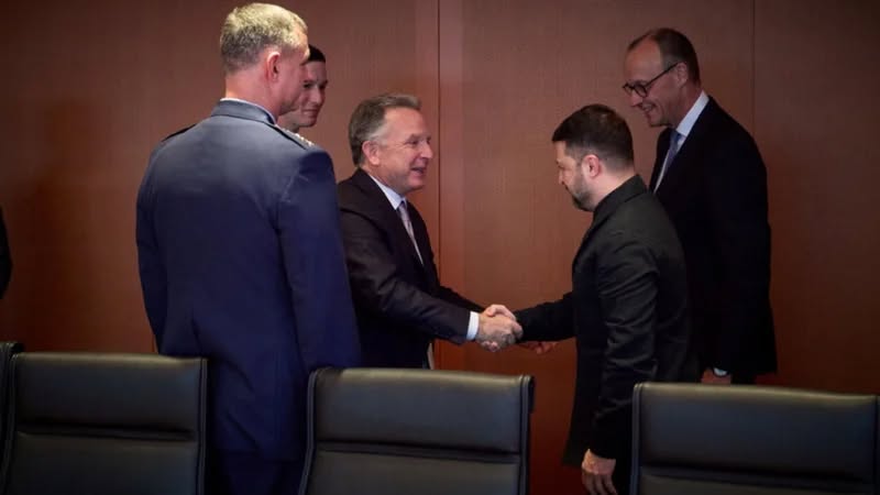 5 orë bisedime dhe asnjë marrëveshje, Zelensky dhe amerikanët sot në tryezë