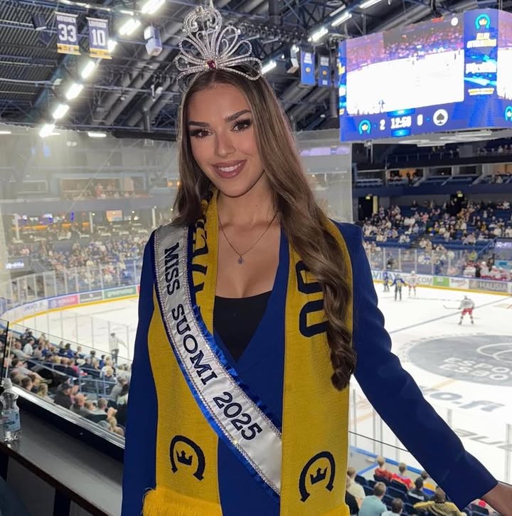 Shqiptares i heqin kurorën e “Miss Finlanda 2025”, pas fitores që ndezi polemika të mëdha! Shqiptares i heqin kurorën e “Miss Finlanda 2025”, pas fitores që ndezi polemika të mëdha!