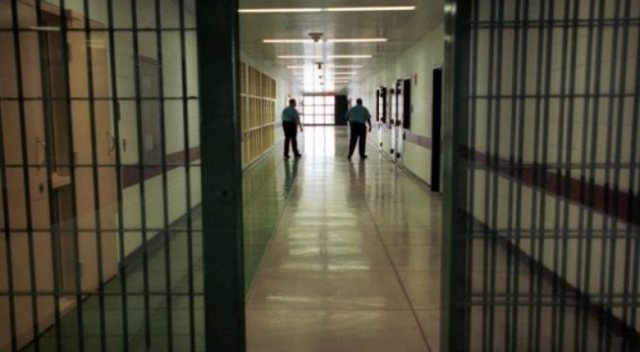 Ministri i Drejtësisë njofton amnisti penale, kategoritë që përfitojnë dhe numri i atyre që lirohen nga burgu Ministri i Drejtësisë njofton amnisti penale, kategoritë që përfitojnë dhe numri i atyre që lirohen nga burgu