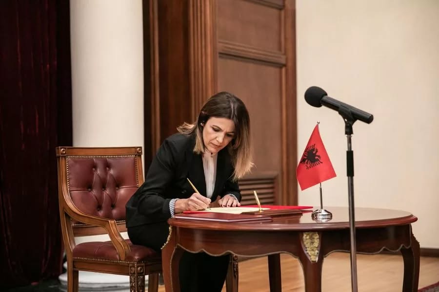 Gjykata Kushtetuese i përgjigjet opozitës: Vendimi për Ballukun nuk është mbyllur Gjykata Kushtetuese i përgjigjet opozitës: Vendimi për Ballukun nuk është mbyllur