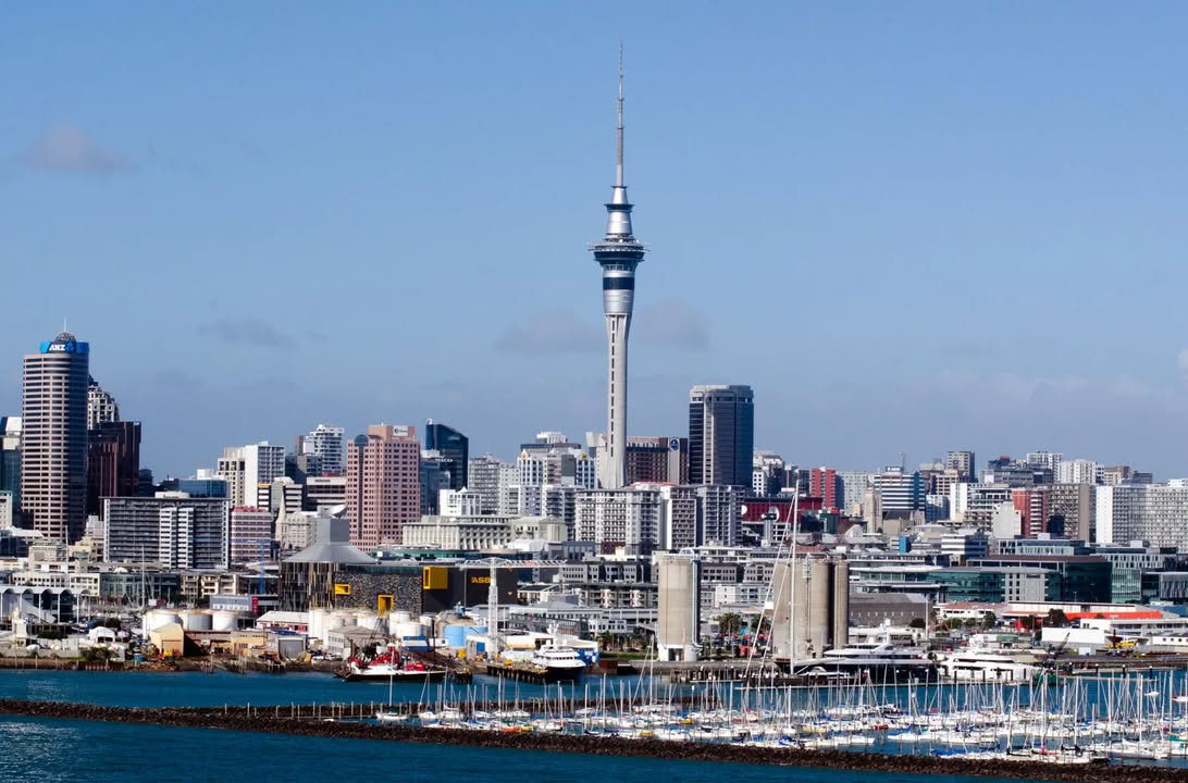 Auckland vs. Tirana
