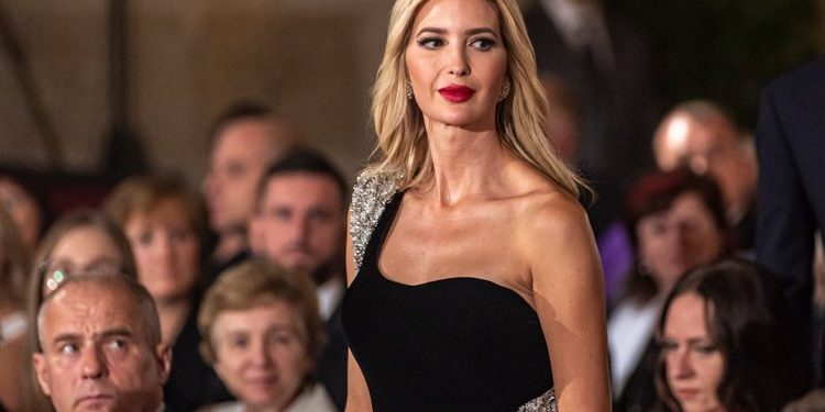 Ivanka Trump publikon sërish foto nga Vlora: Shqipëria është magjike!
