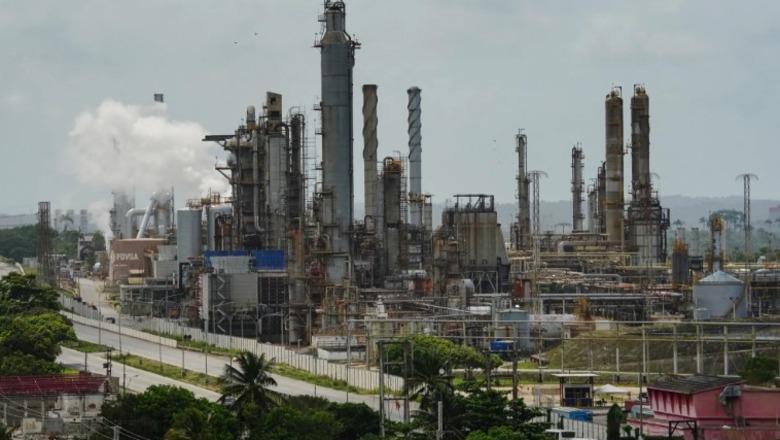 Venezuela përmbush kërkesën e Trump, miraton ligjin për hapjen e industrisë së naftës ndaj kompanive të huaja Venezuela përmbush kërkesën e Trump, miraton ligjin për hapjen e industrisë së naftës ndaj kompanive të huaja