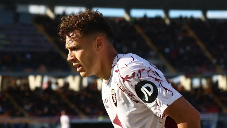 Kristjan Asllani mbetet “në ajër”: Avioni për në Stamboll pëson defekt! Shtyhet firma me Besiktasin Kristjan Asllani mbetet “në ajër”: Avioni për në Stamboll pëson defekt! Shtyhet firma me Besiktasin