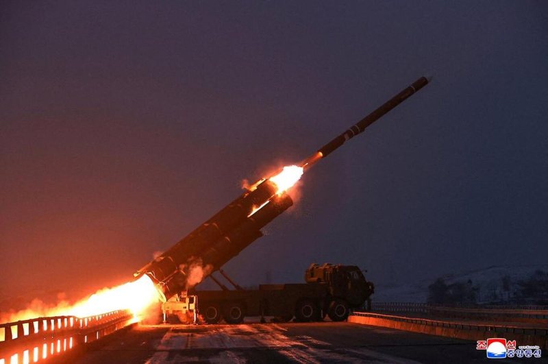 Arrestimi i Maduros nga SHBA, Koreja e Veriut lëshon raketa balistike drejt Japonisë