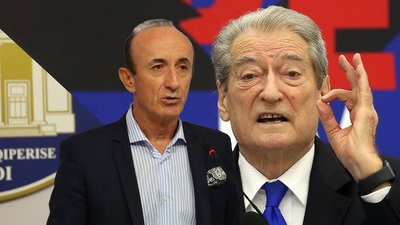 “Trump ka marrë në telefon Ramën dhe i ka thënë ik…”! Dash Sula tallet me Berishën “Trump ka marrë në telefon Ramën dhe i ka thënë ik…”! Dash Sula tallet me Berishën