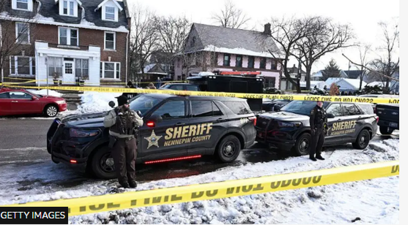 Aksioni kundër emigrantëve kthehet në tragjedi në SHBA: Oficeri vret një grua