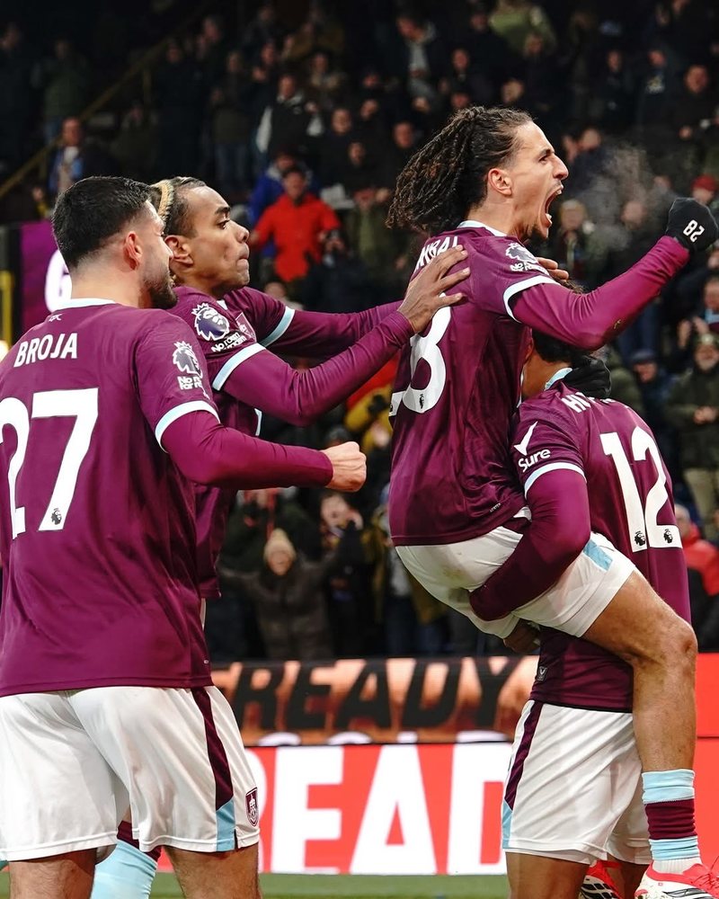 Broja  luan 76 minuta, Burnley barazon me Manchester United