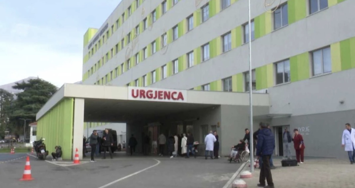 I dënuar për vrasje të mbetur në tentativë: Ndërron jetë në QSUT i burgosuri Mihal Mërkuri I dënuar për vrasje të mbetur në tentativë: Ndërron jetë në QSUT i burgosuri Mihal Mërkuri