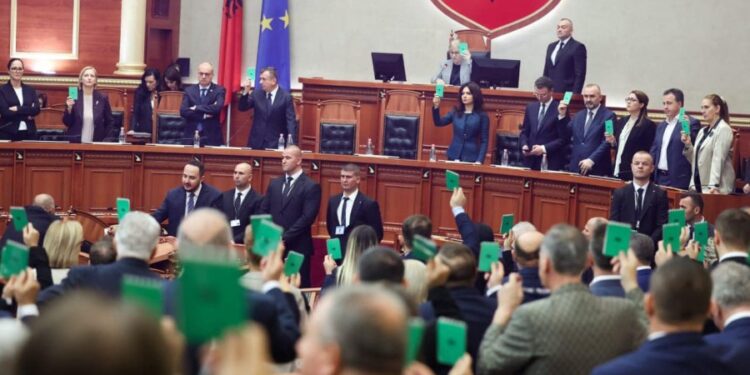 Rama opozitës: Sot do votoni Bordin e Paqes dhe mua si përfaqësues në Shtëpinë e Bardhë!