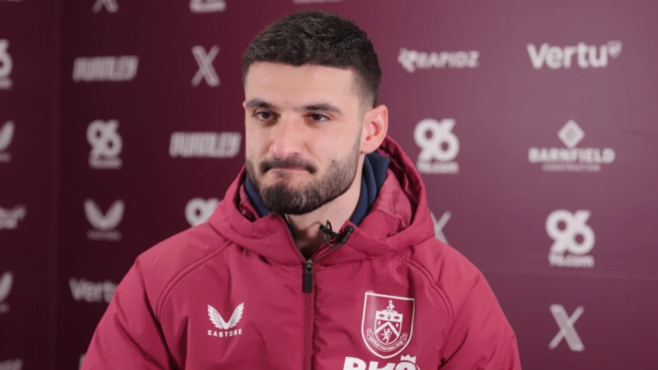 Video/ Gol dhe asist në tre ndeshjet e fundit, Broja është gati për sfidën e radhës: I lumtur kur shënoj, por… Video/ Gol dhe asist në tre ndeshjet e fundit, Broja është gati për sfidën e radhës: I lumtur kur shënoj, por…