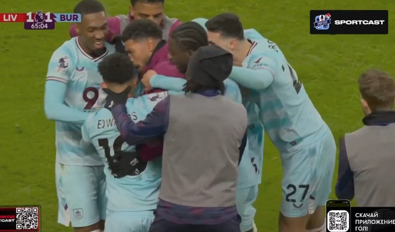 Armando Broja si gjithmonë titullar, Burnley ndal Liverpulin në “Anfield”