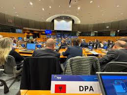 Berisha bëhet qesharak në Strasbourg: Ngatërron përmbajtjen e raportit të BE mbi ‘terapinë konvertuese”…Raporti flet për të kundërtën! Saliu akuzon Ramën… se po bën atë që kërkohet në raport Berisha bëhet qesharak në Strasbourg: Ngatërron përmbajtjen e raportit të BE mbi ‘terapinë konvertuese”…Raporti flet për të kundërtën! Saliu akuzon Ramën… se po bën atë që kërkohet në raport