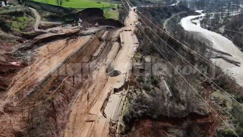 PAMJE ME DRON/ Aksi Librazhd-Pogradec shembet plotësisht! Dështon edhe përpjekja për Bypass-in provizor! Asnjë afat për hapjen e rrugës