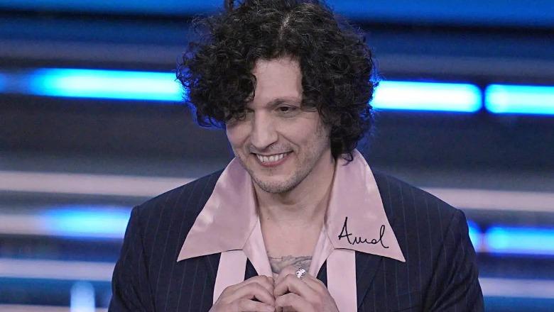 Ermal Meta ‘trazon’ ujërat në Sanremo, Celentano i uron fitoren! Salvini: Kush integrohet, është i mirëpritur! Këngëtari: Heshtja për Gazën është blasfemi Ermal Meta ‘trazon’ ujërat në Sanremo, Celentano i uron fitoren! Salvini: Kush integrohet, është i mirëpritur! Këngëtari: Heshtja për Gazën është blasfemi