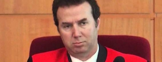 Ish anëtari i Gjykatës Kushtetuese: Kushtetuta nuk lejon pezullimin e qeverisjes