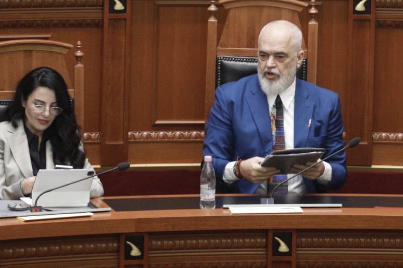 Zbulohet mesazhi i Ramës për Ballukun para largimit të saj nga Qeveria: Doni apo nuk doni ju, është e vështirë…