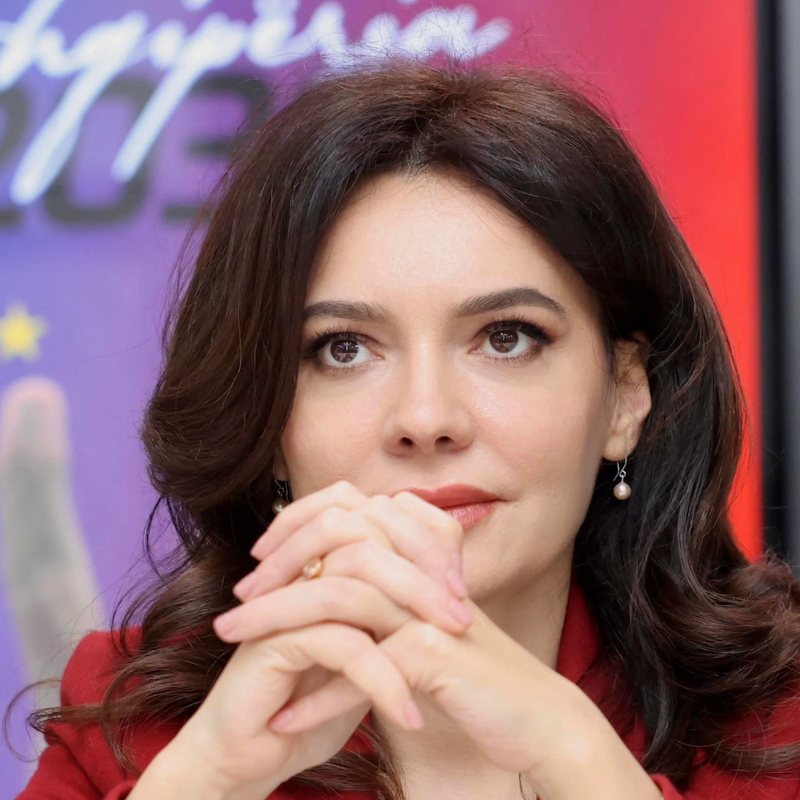 U shkarkua nga posti i Ministres së Jashtme, reagon për herë të parë Elisa Spiropali: Pozicionet janë kalimtare… U shkarkua nga posti i Ministres së Jashtme, reagon për herë të parë Elisa Spiropali: Pozicionet janë kalimtare…