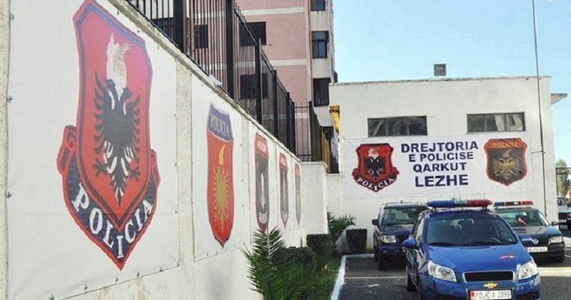 Përjashtohet nga policia ish-zv/drejtori i Rendit dhe ish-shefi i komisariatit në Policinë e Lezhës Përjashtohet nga policia ish-zv/drejtori i Rendit dhe ish-shefi i komisariatit në Policinë e Lezhës