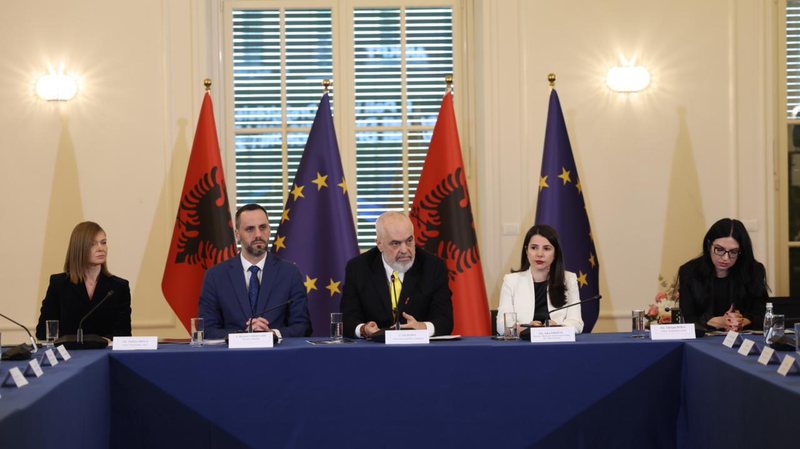 “Më shumë hapësira për Gjykatën e Lartë”! Rama: Shqetësuese, llumi i të larguarëve të Vettingut vazhdojnë paguhen si viktima nga gjykatës të pafytyrë