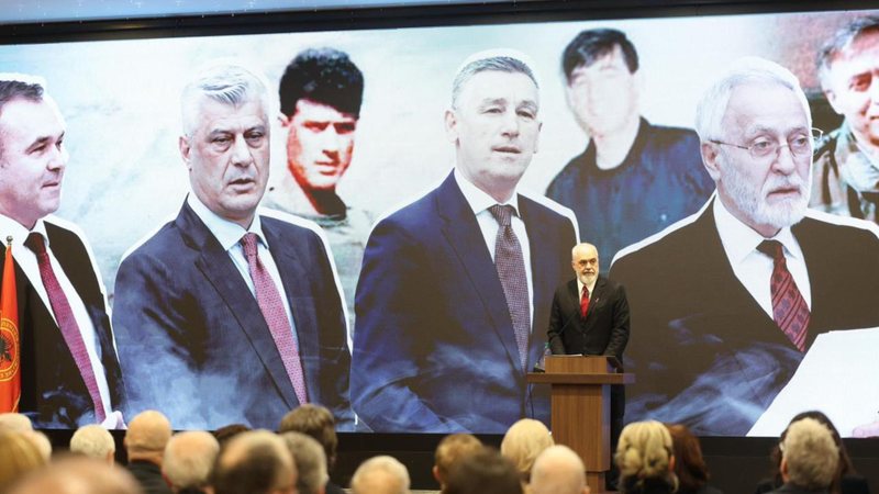 Rama uron pavarësinë e Kosovës: Keqardhje që s’mund të jem pjesë e manifestimit popullor në mbështetje të ish-krerëve të UÇK-së Rama uron pavarësinë e Kosovës: Keqardhje që s’mund të jem pjesë e manifestimit popullor në mbështetje të ish-krerëve të UÇK-së