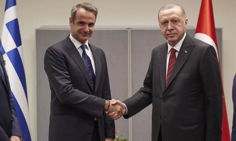 Është koha të heqim çdo kërcënim”! Takimi Erdogan-Mitsotakis në Ankara: Çështjet mes nesh janë komplekse, por…