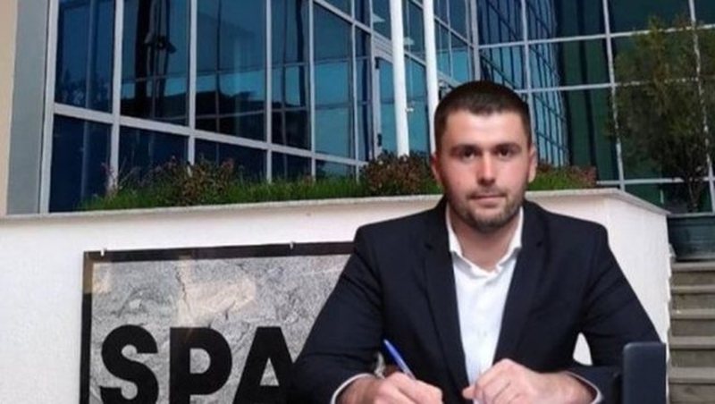 Çudira “spakistësh“! Alo, tani e gjete që jemi në zgjedhje”? Klosi: Edison Memolla u dënua për një shprehje në telefon