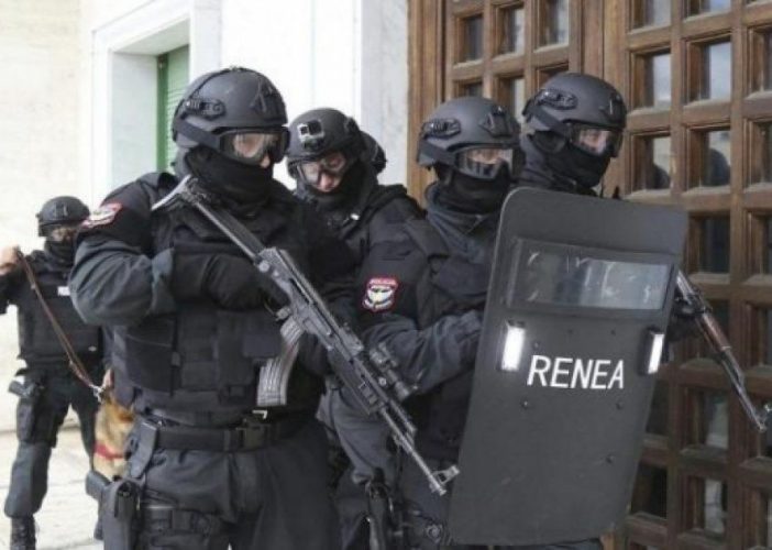 Kryeministri Rama njofton rritje pagash për rreth 720 efektivë: Një inspektor i RENEA-s do të marrë 1600 euro, ndërsa një drejtues 2300 euro