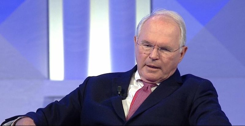 Christopher Hill flet për dëshminë në Hagë: Nuk kam njohuri për asnjë krim të kryer nga Hashim Thaçi
