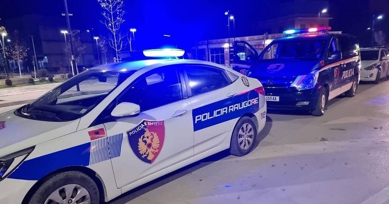 Aksidentuan për vdekje 7-vjeçarin në Tiranë dhe u larguan nga vendngjarja, arrestohen 2 shoferë, një burrë dhe një grua