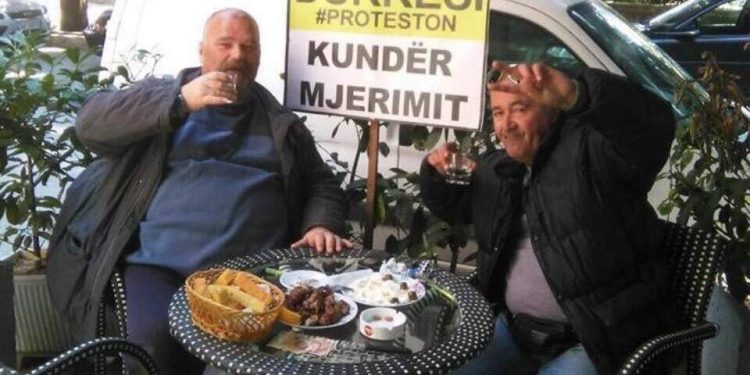 Në ora 6-të pas lufte, te pijetorja “Te gota”!