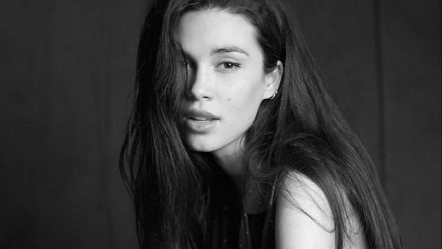 Bukuroshja shqiptare drejt “Grande Fratello VIP”! Një histori mes modës, muzikës dhe jetës në Itali Bukuroshja shqiptare drejt “Grande Fratello VIP”! Një histori mes modës, muzikës dhe jetës në Itali