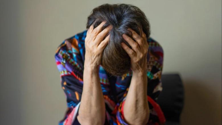 Gratë e ndiejnë dhimbjen më gjatë se sa burrat dhe shkenca ka më në fund një shpjegim Gratë e ndiejnë dhimbjen më gjatë se sa burrat dhe shkenca ka më në fund një shpjegim