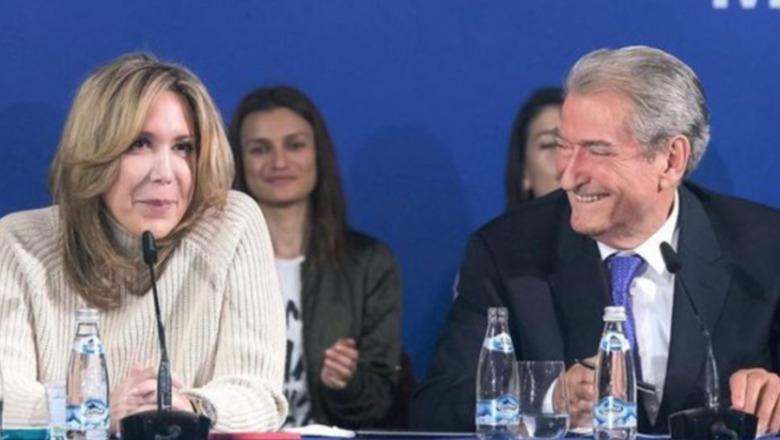 Evi Kokalari shpall kandidaturën për kryetare të PD-së dhe paralajmëron Berishën: Çdo manipulim vote do dokumentohet në Departamentin Amerikan të Shtetit Evi Kokalari shpall kandidaturën për kryetare të PD-së dhe paralajmëron Berishën: Çdo manipulim vote do dokumentohet në Departamentin Amerikan të Shtetit