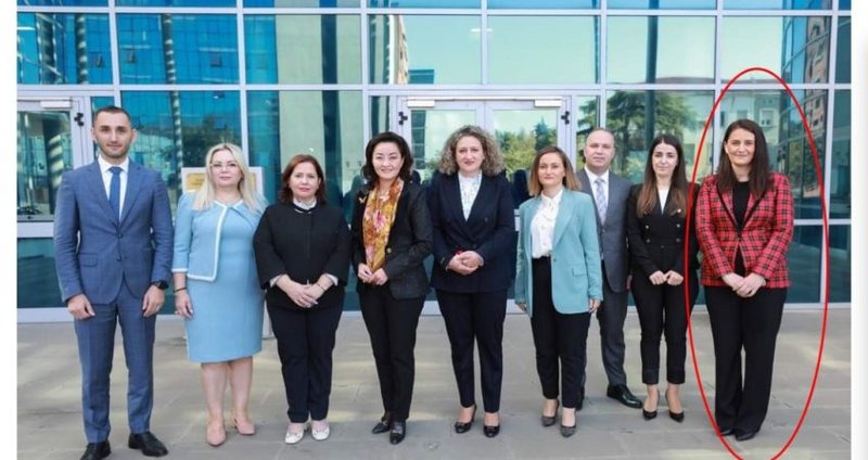 Po gjykatësen e Ilir Beqaj kush e urdhëroi të shtojë akuza nga xhepi? Po gjykatësen e Ilir Beqaj kush e urdhëroi të shtojë akuza nga xhepi?