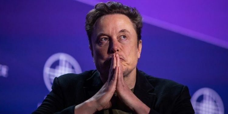 Renditja e Forbes, Musk, më i pasuri në planet. Trump ngjitet me 55 pozicione