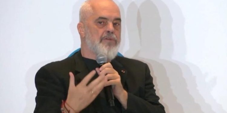 “Ta kuptojnë që Parlamenti Europian nuk është pyll! I mungojnë druvarët e t’i çojmë ne”