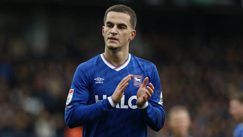 VIDEO/ I harruar nga Sylvinho, eurogol i Mehmetit me Ipswich