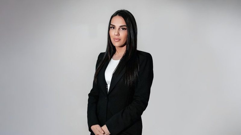 Me formim akademik në Itali dhe Mbretërinë e Bashkuar: Rama tregon kush është drejtoresha e rëndësishme e qeverisë së tij që braktisi PD-në