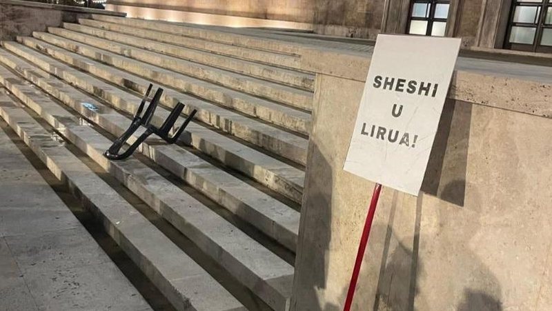 “Nate dramatike”! Adriatik Lapaj dorëzohet… pas 108 ditësh përballë kryeministrisë