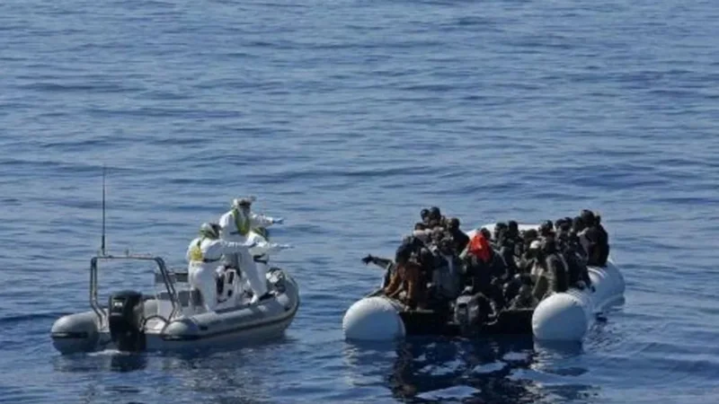 Udhëtimi i ferrit! 22 emigrantë nga Libia drejt Greqisë humbin jetën! Trupat hidhen në det nga organizatorët e tragjedisë Udhëtimi i ferrit! 22 emigrantë nga Libia drejt Greqisë humbin jetën! Trupat hidhen në det nga organizatorët e tragjedisë