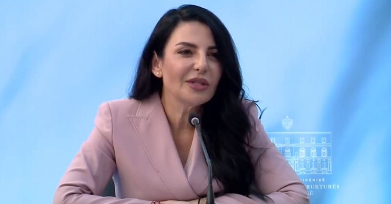 VIDEO/ “Nuk kam pasur dhe as nuk kam lidhje me korrupsionin”! Balluku: Po më bëhet gjyqi publik, jam rritur me të tilla gjyqe
